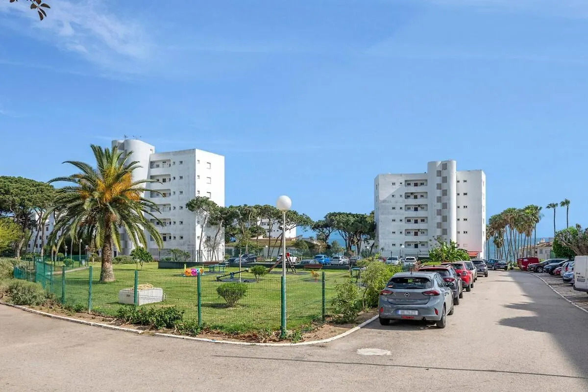 Marvellous 1 Bedroom Beachfront Flat With Parking And Pool Sitio de Calahonda شقة
