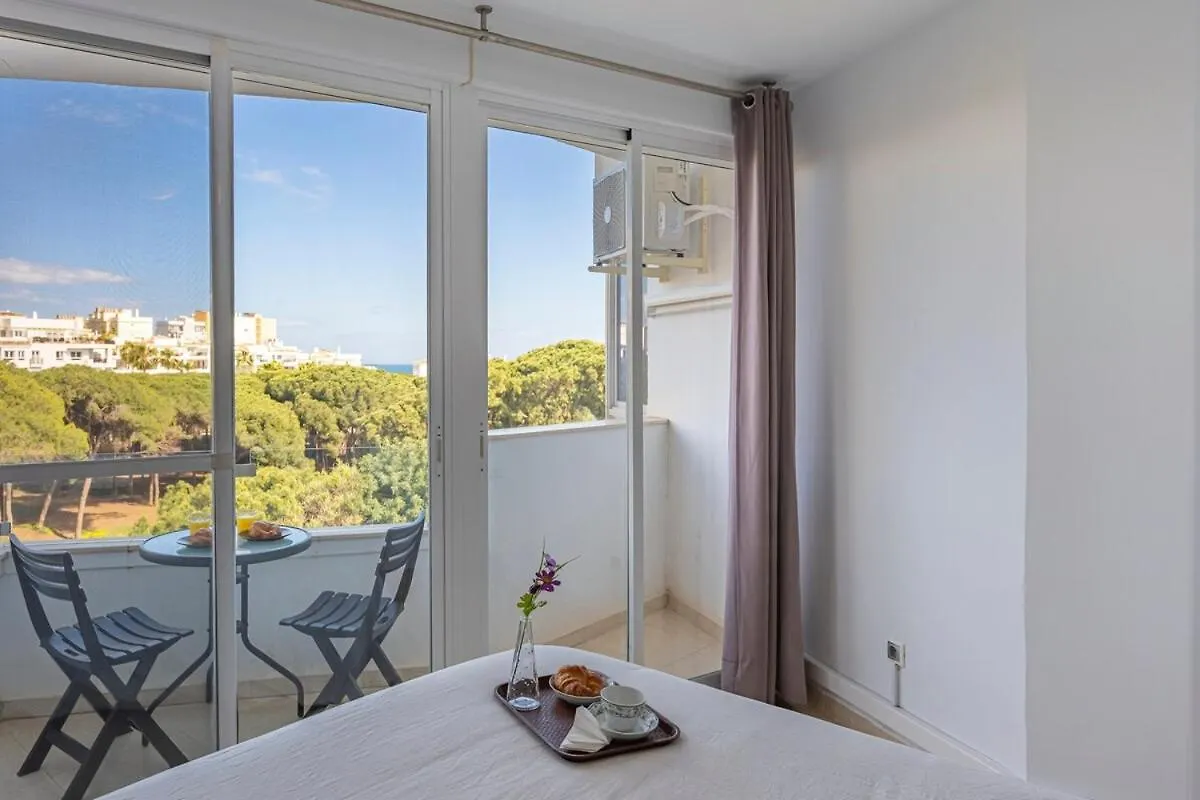 شقة Marvellous 1 Bedroom Beachfront Flat With Parking And Pool Sitio de Calahonda إسبانيا