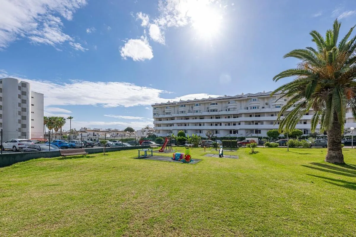 شقة Marvellous 1 Bedroom Beachfront Flat With Parking And Pool Sitio de Calahonda