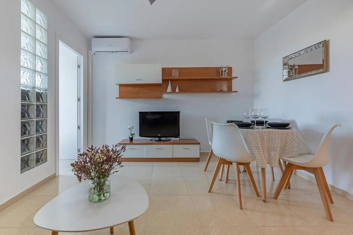 Marvellous 1 Bedroom Beachfront Flat With Parking And Pool Sitio de Calahonda 0*,